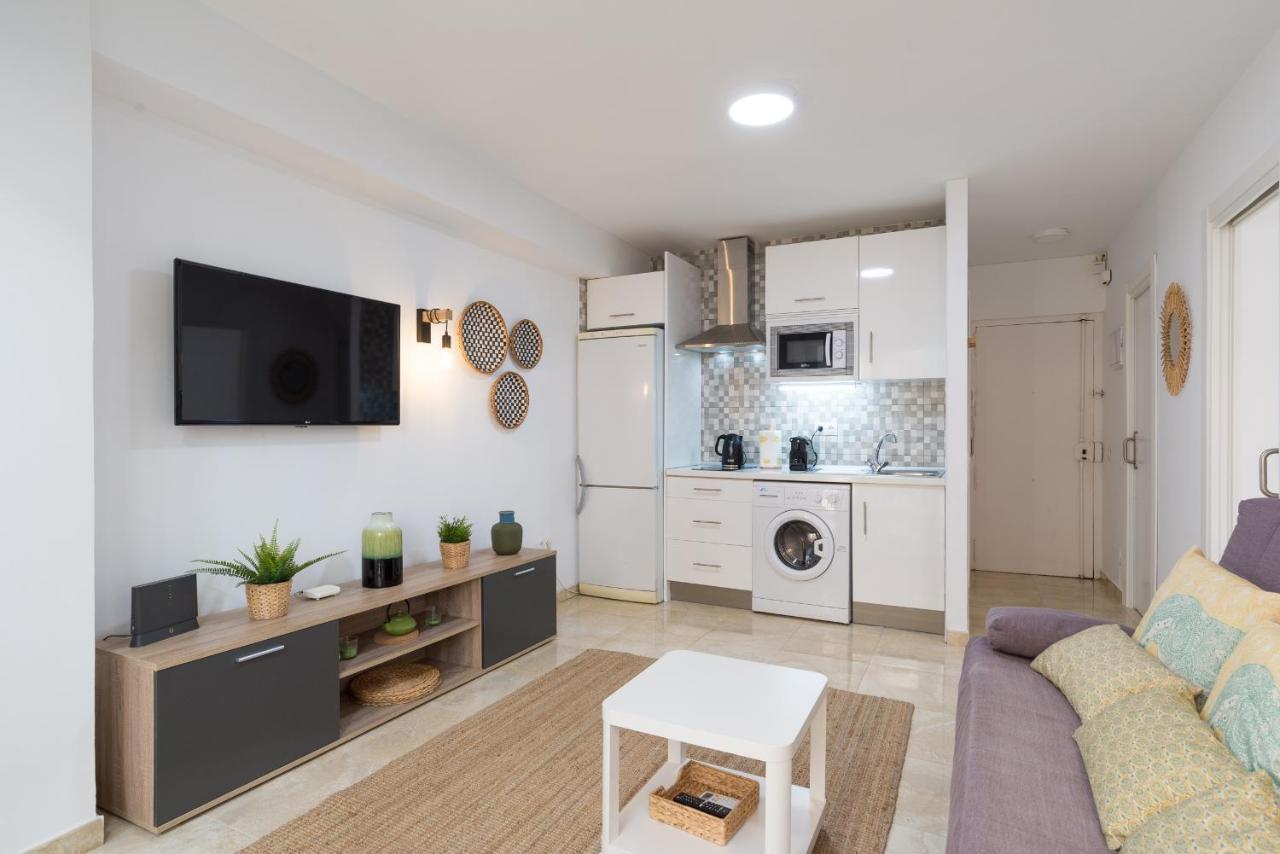 Mp5-Just Renovated Apartment Right On The Beach มาลากา ภายนอก รูปภาพ