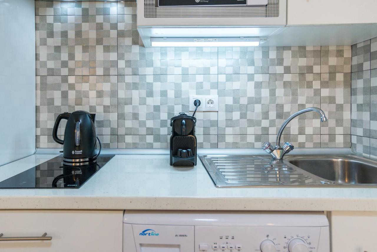 Mp5-Just Renovated Apartment Right On The Beach มาลากา ภายนอก รูปภาพ